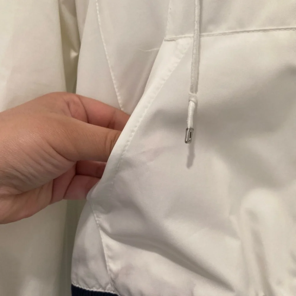 Nike Women’s Windbreaker